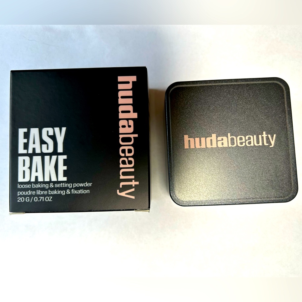 NWT🌷Huda Easy Bake Blurring & Setting Powder in “Sugar cookie”